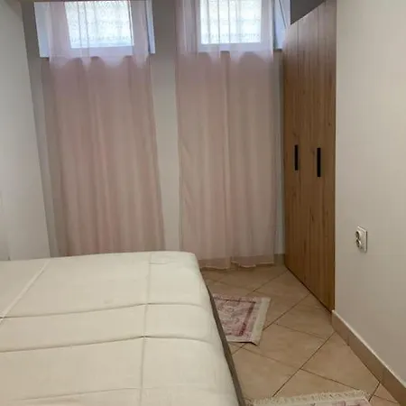 Center アパート *